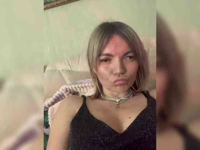 Ella-Pearlie webcam