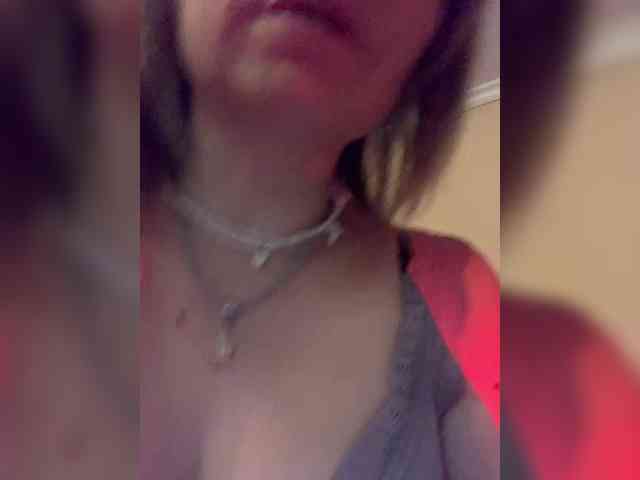 Ella-Pearlie webcam