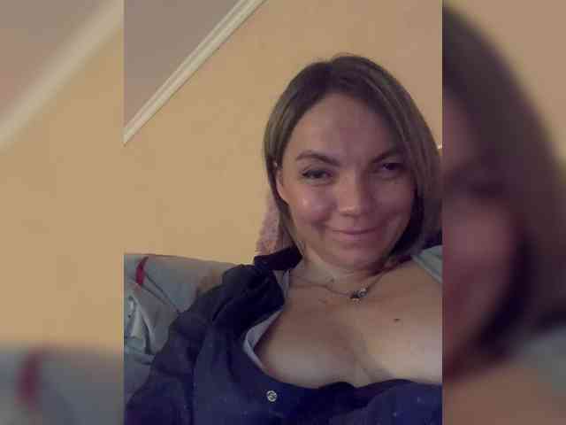 Ella-Pearlie webcam