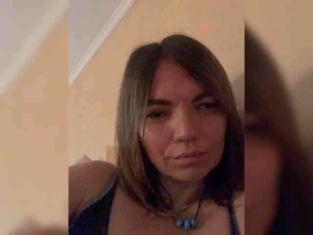 Ella-Pearlie webcam