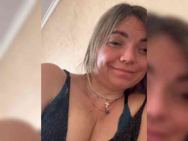 Ella-Pearlie webcam