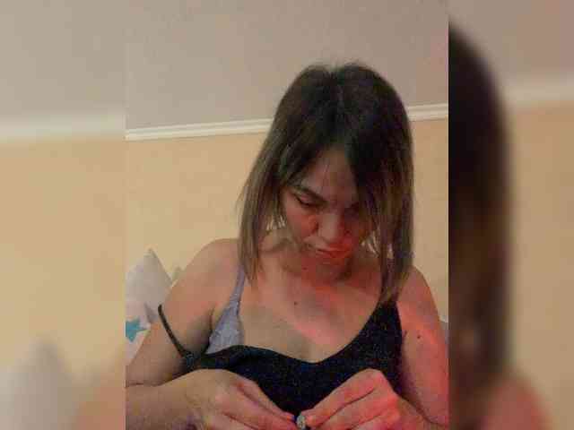 Ella-Pearlie webcam