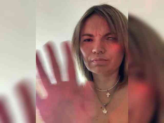 Ella-Pearlie webcam