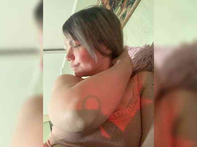 Ella-Pearlie webcam