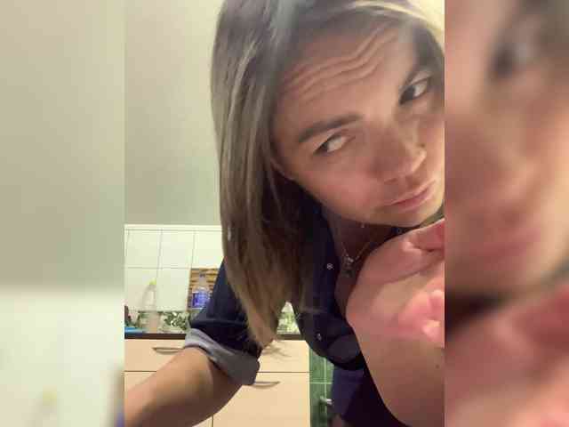 Ella-Pearlie webcam