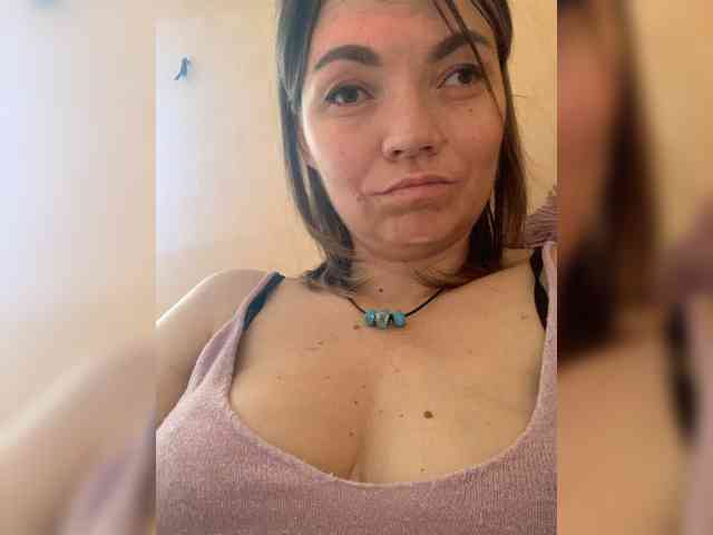 Ella-Pearlie webcam