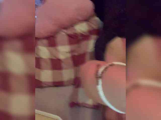 Ella-Pearlie webcam