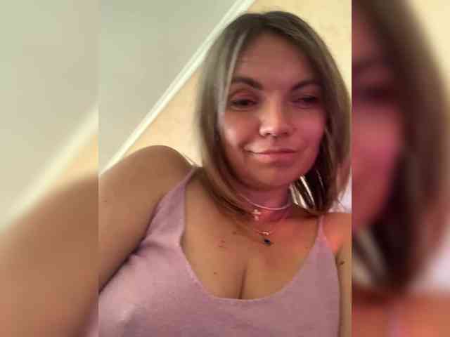 Ella-Pearlie webcam