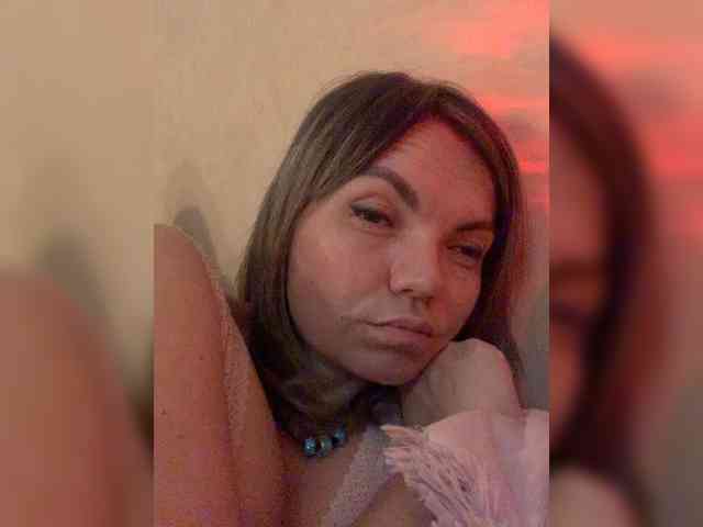 Ella-Pearlie webcam