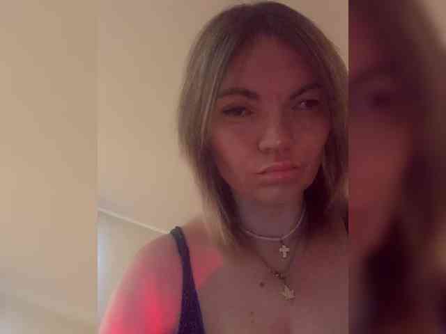 Ella-Pearlie webcam
