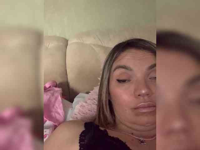 Ella-Pearlie webcam