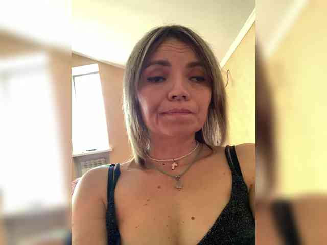 Ella-Pearlie webcam