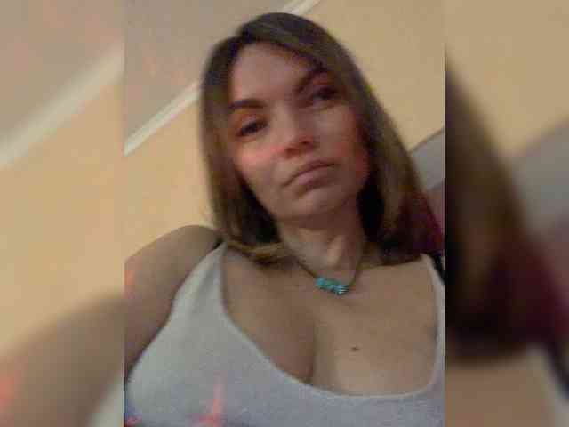 Ella-Pearlie webcam