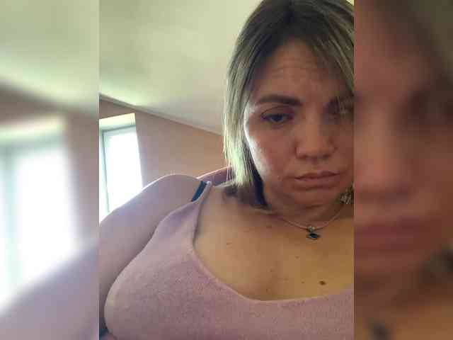 Ella-Pearlie webcam