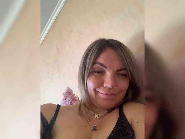 Ella-Pearlie webcam