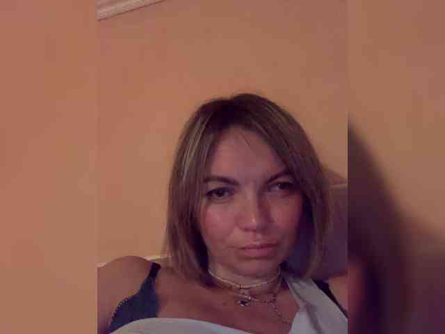 Ella-Pearlie webcam