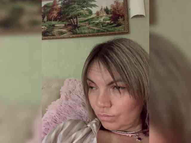 Ella-Pearlie webcam