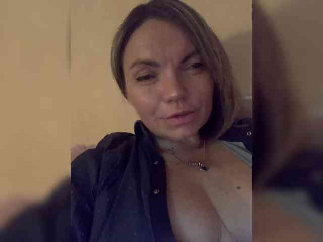 Ella-Pearlie webcam