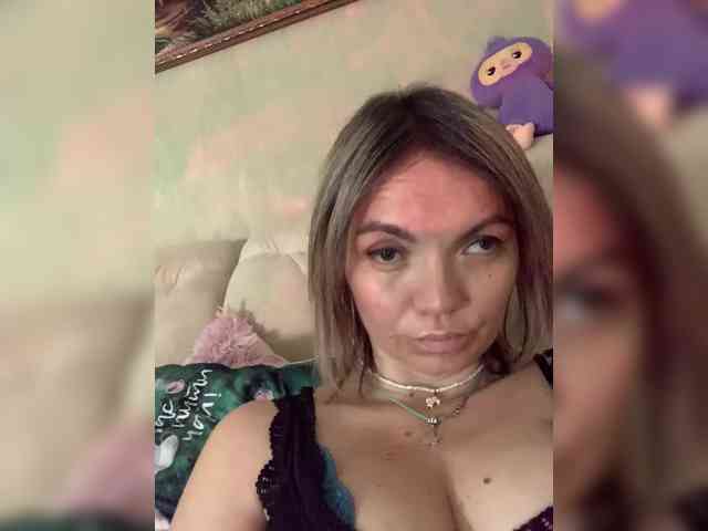 Ella-Pearlie webcam