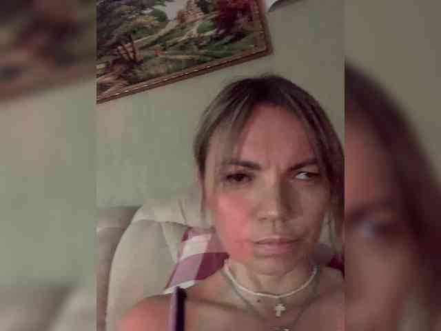 Ella-Pearlie webcam