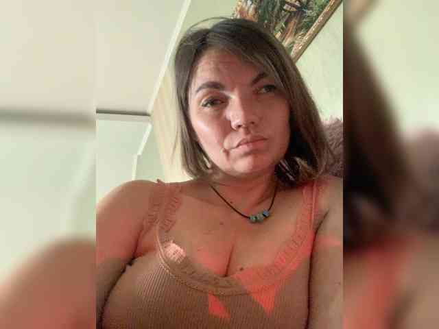 Ella-Pearlie webcam