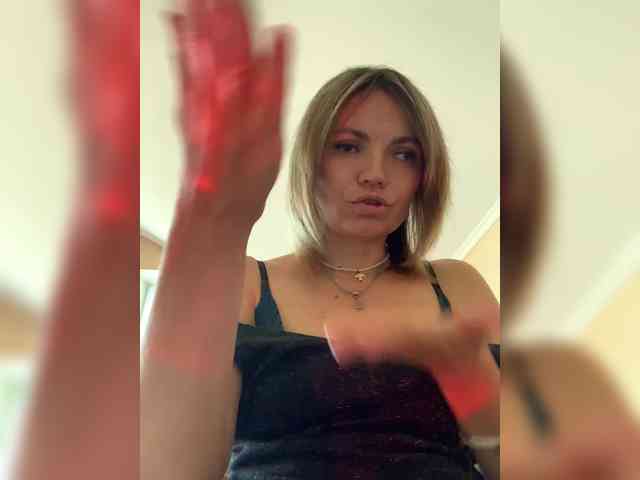 Ella-Pearlie webcam