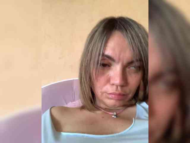 Ella-Pearlie webcam