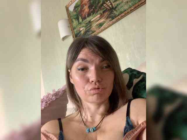 Ella-Pearlie webcam