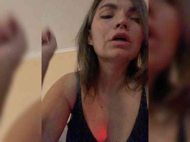 Ella-Pearlie webcam