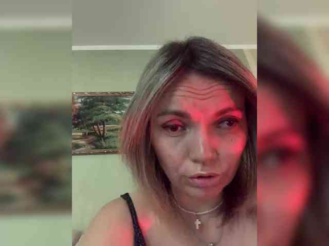 Ella-Pearlie webcam