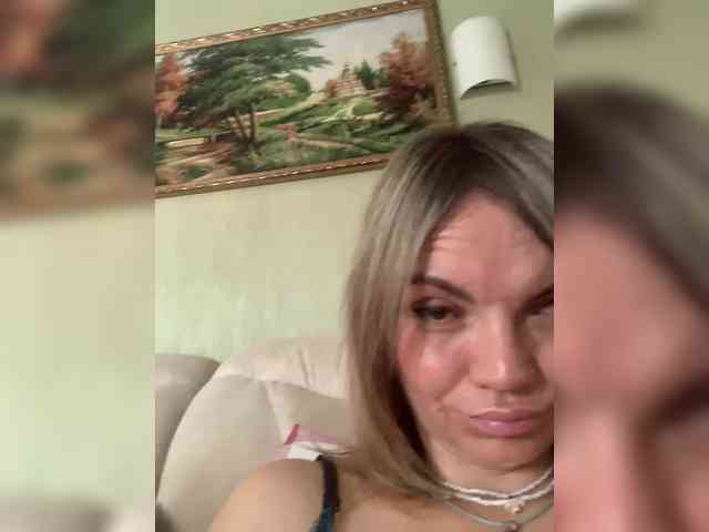 Ella-Pearlie webcam
