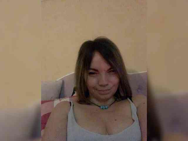 Ella-Pearlie webcam