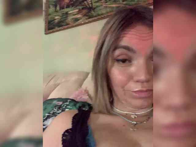 Ella-Pearlie webcam