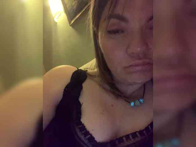 Ella-Pearlie webcam