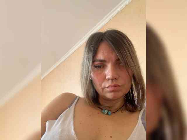 Ella-Pearlie webcam