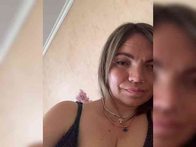Ella-Pearlie webcam