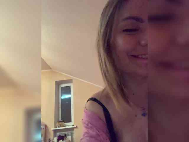 Ella-Pearlie webcam