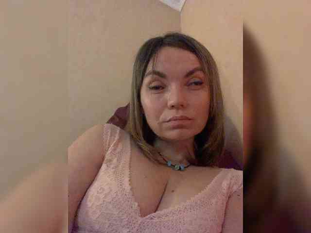 Ella-Pearlie webcam