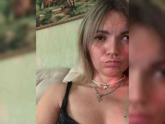 Ella-Pearlie webcam