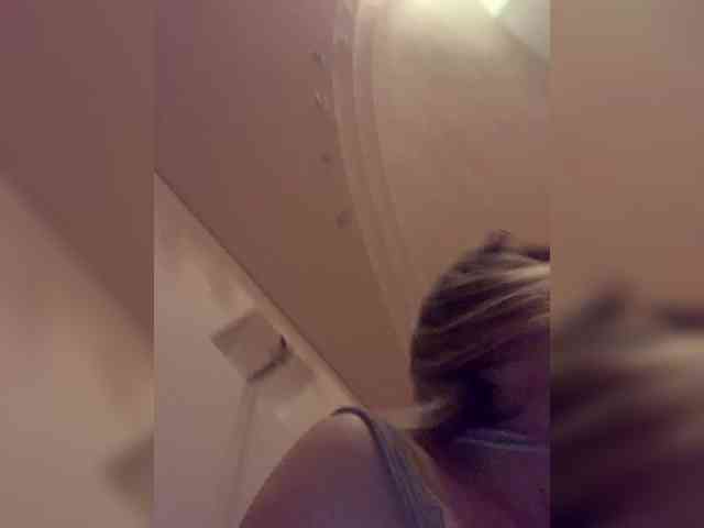 Ella-Pearlie webcam