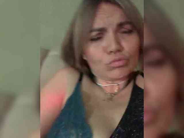 Ella-Pearlie webcam