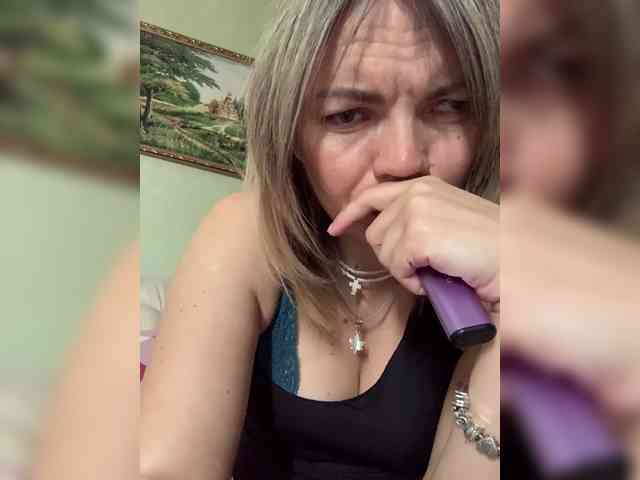 Ella-Pearlie webcam