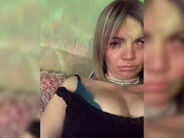 Ella-Pearlie webcam