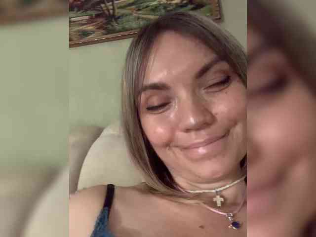 Ella-Pearlie webcam