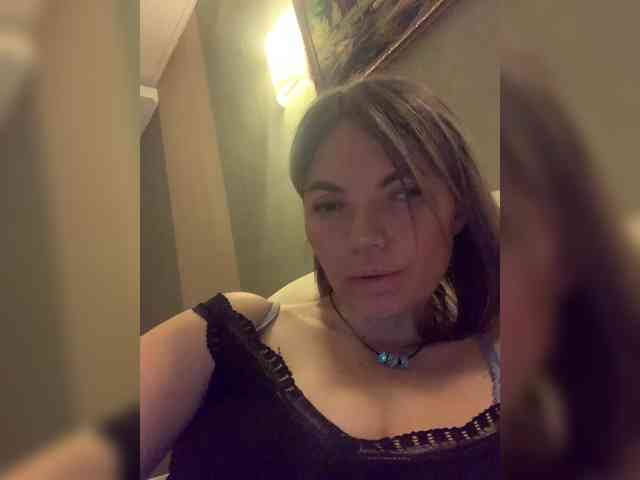 Ella-Pearlie webcam