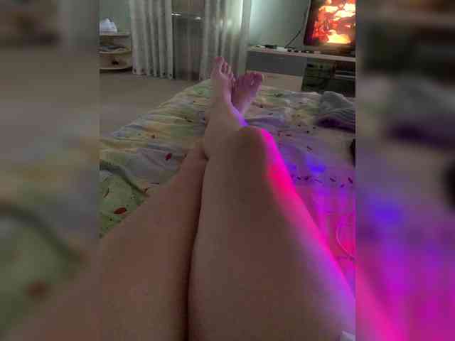 Ella-Pearlie webcam