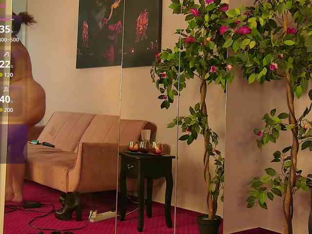 MilllieJoy webcam