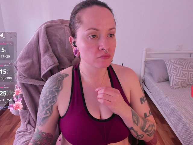 DominaDeivis webcam bongacams model stream image