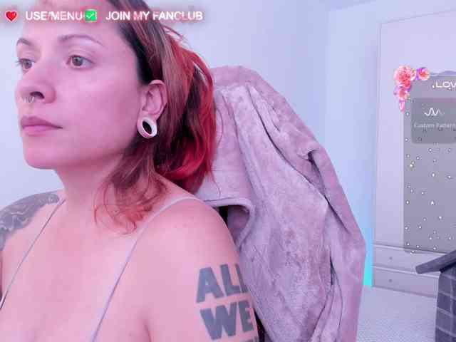 DominaDeivis webcam