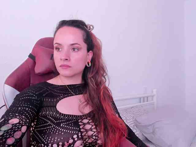 DominaDeivis webcam